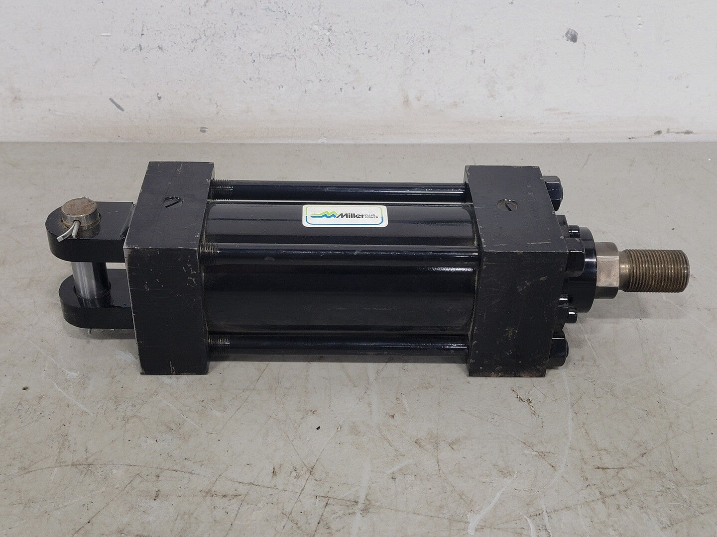 MILLER Hydraulic Cylinder 21/2" Bore x 43/8" Stroke, HV84B2B