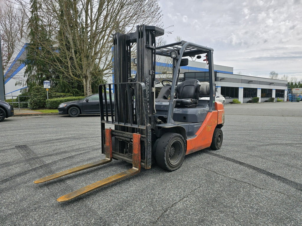 2016 5,000 lb Forklift No. 8FGU25