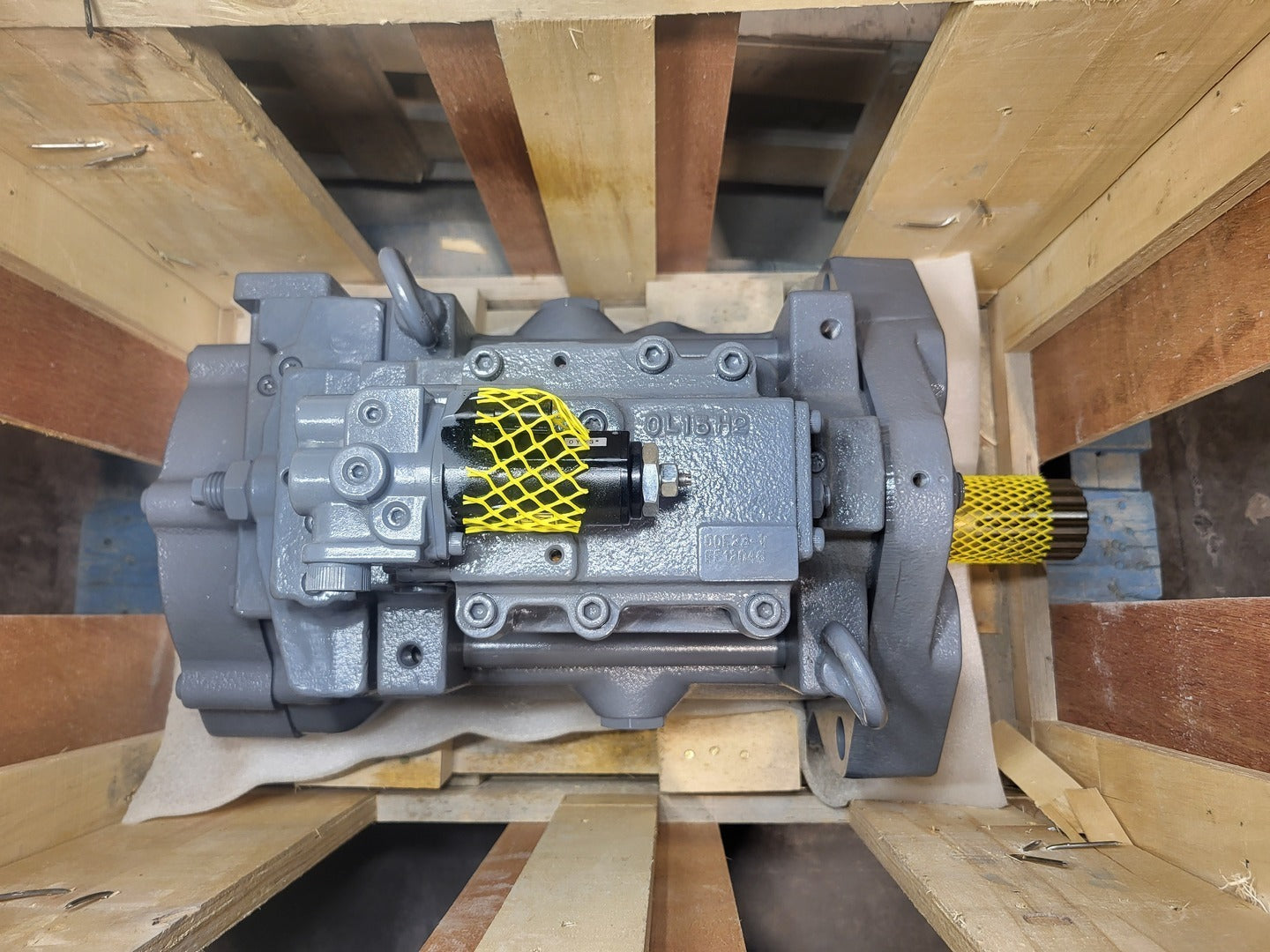 HITACHI Piston Pump YA00053205