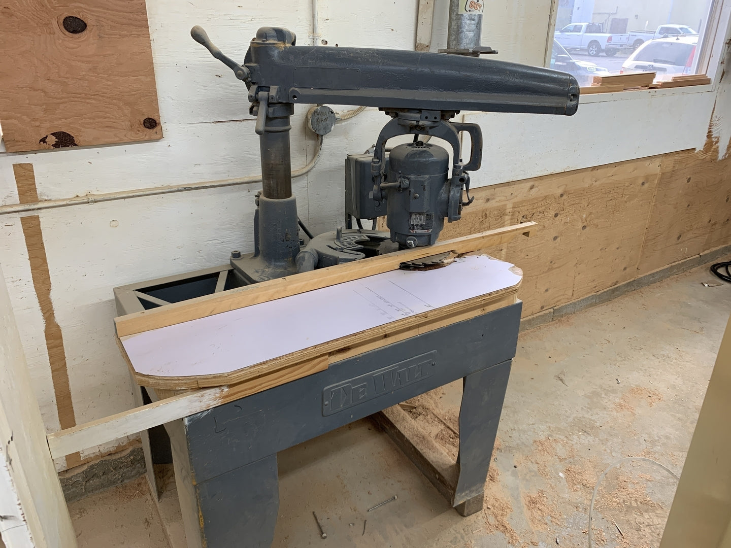Dewalt 12 discount radial arm saw
