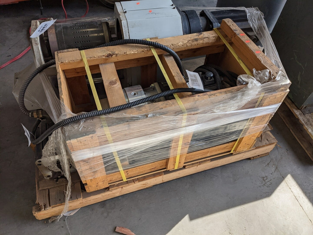 YASKAWA 2 kW AC Servo Motor USAMED-20BA2 w/ SUMITOMO MC-Drive