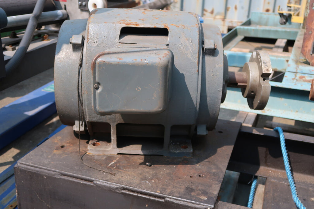 TOSHIBA 25 hp, 230/460 volts, 1760 rpm, 284T Electric Motor