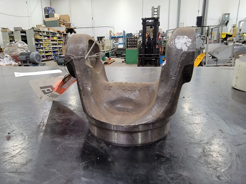 DANA Spicer Drive Shaft Tube Weld Yoke 3-28-547, 3.344 " Dia