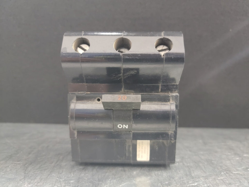 FEDERAL PIONEER 20 Amp, 3 Pole, 240 Volts Circuit Breaker NA320
