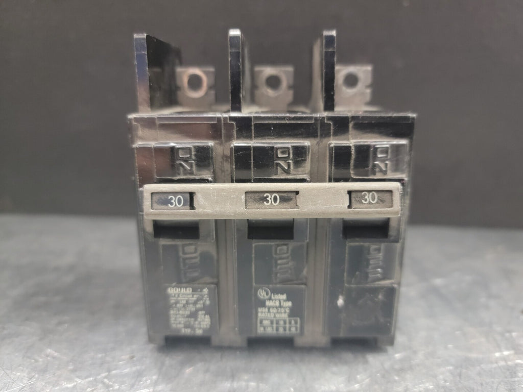 ITE 30 Amp, 3 Pole, 240 volts Circuit Breaker BQ3-B030