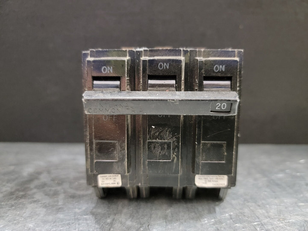 COMMANDER 20 Amp, 3 Pole, 240 Volts Circuit Breaker THQB32020