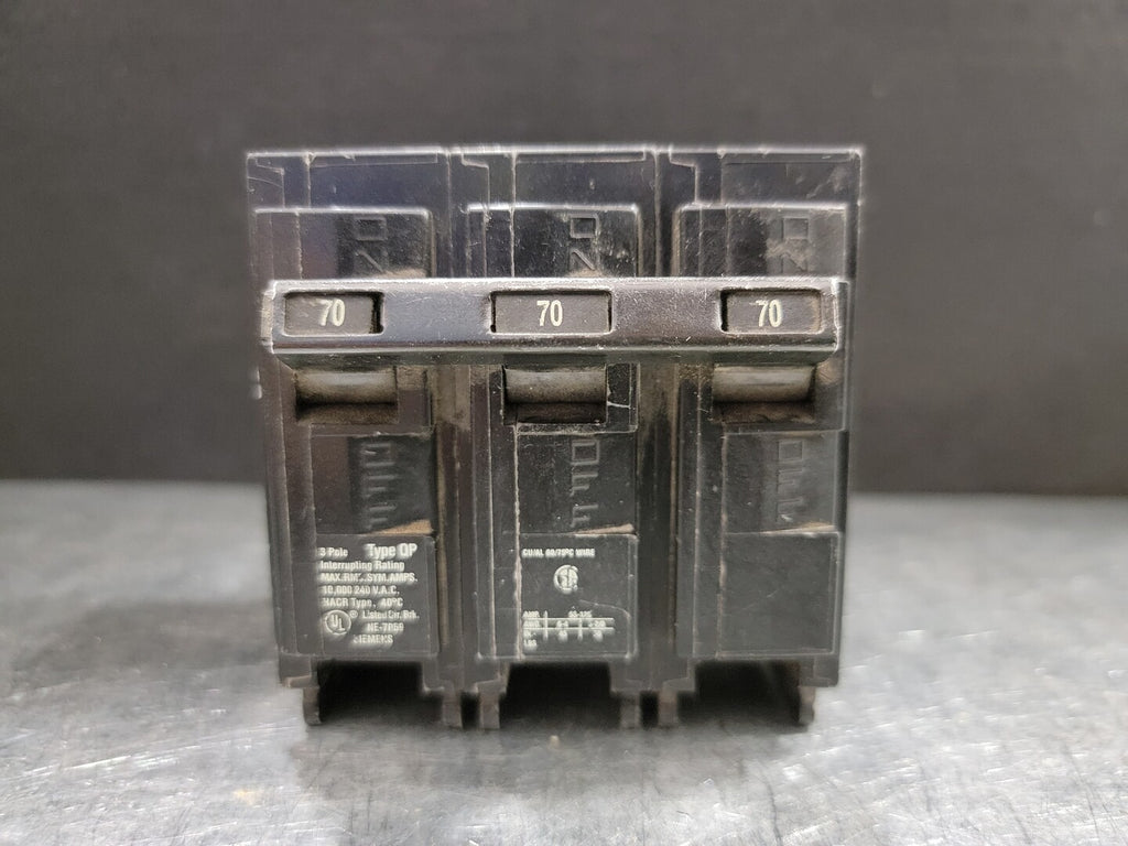 SIEMENS 70 Amp 3 Pole Circuit Breaker Q370