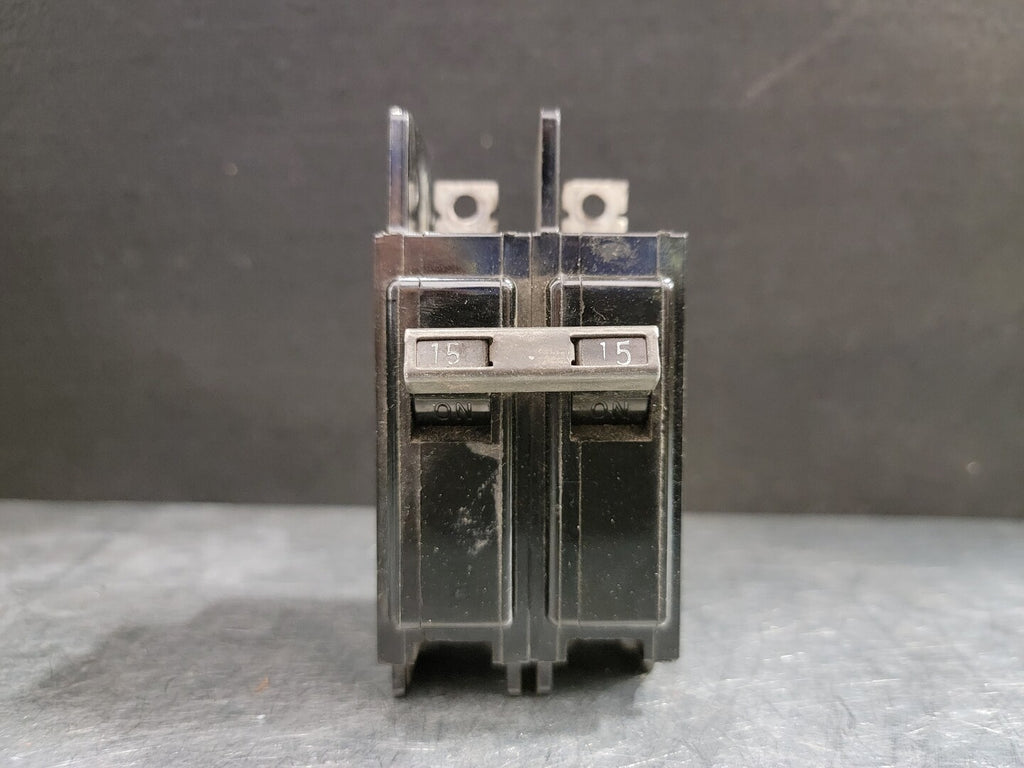 ITE 15 Amp, 2 Pole, 240 volts Circuit Breaker EQ-B215