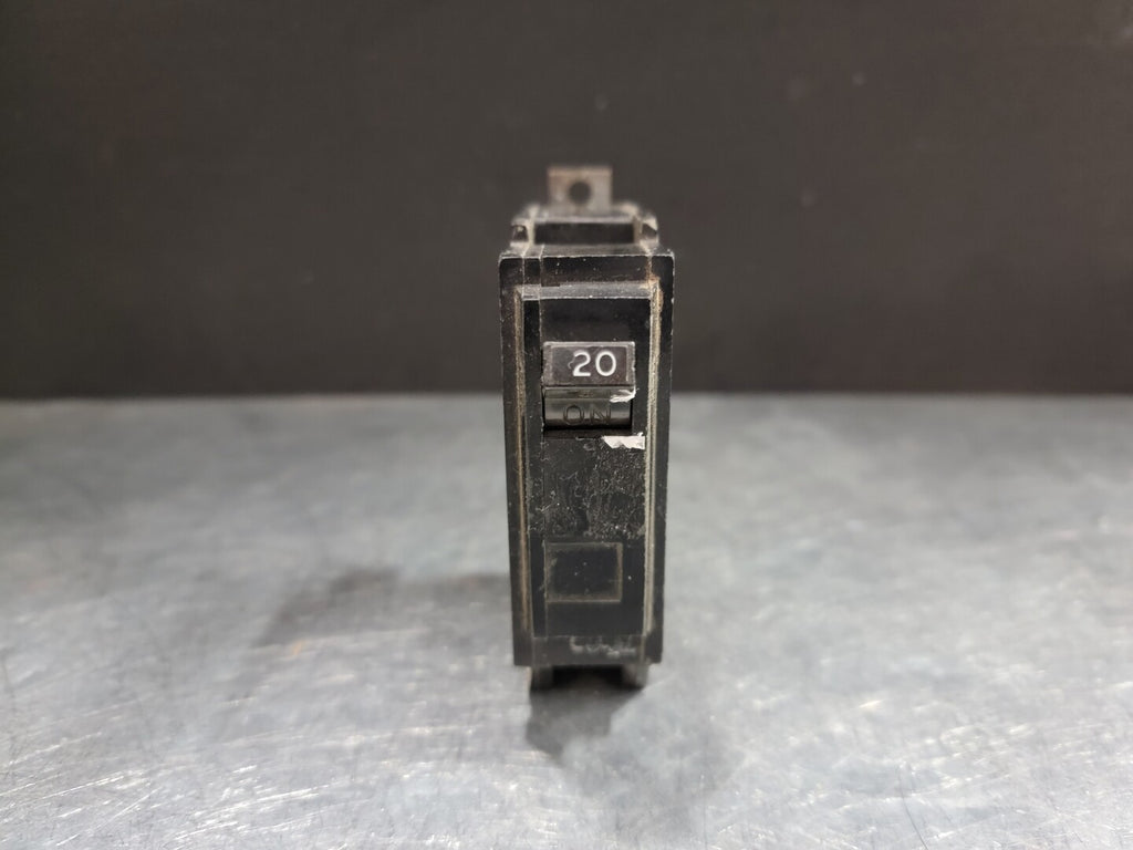 CANADIAN GENERAL ELECTRIC 20 Amp, 1 Pole, 240 Volts Circuit Breaker TQB1120