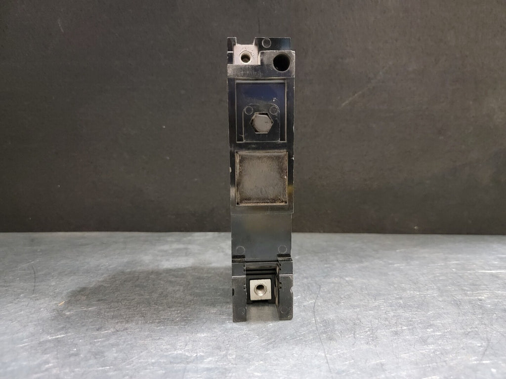 WESTINGHOUSE 20 Amp, 1 Pole, 120 Volts Circuit Breaker EA1020