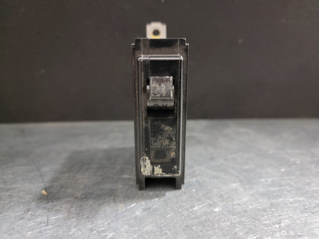 WESTINGHOUSE 15 Amp, 1 Pole, 120/240 volts Circuit Breaker 
