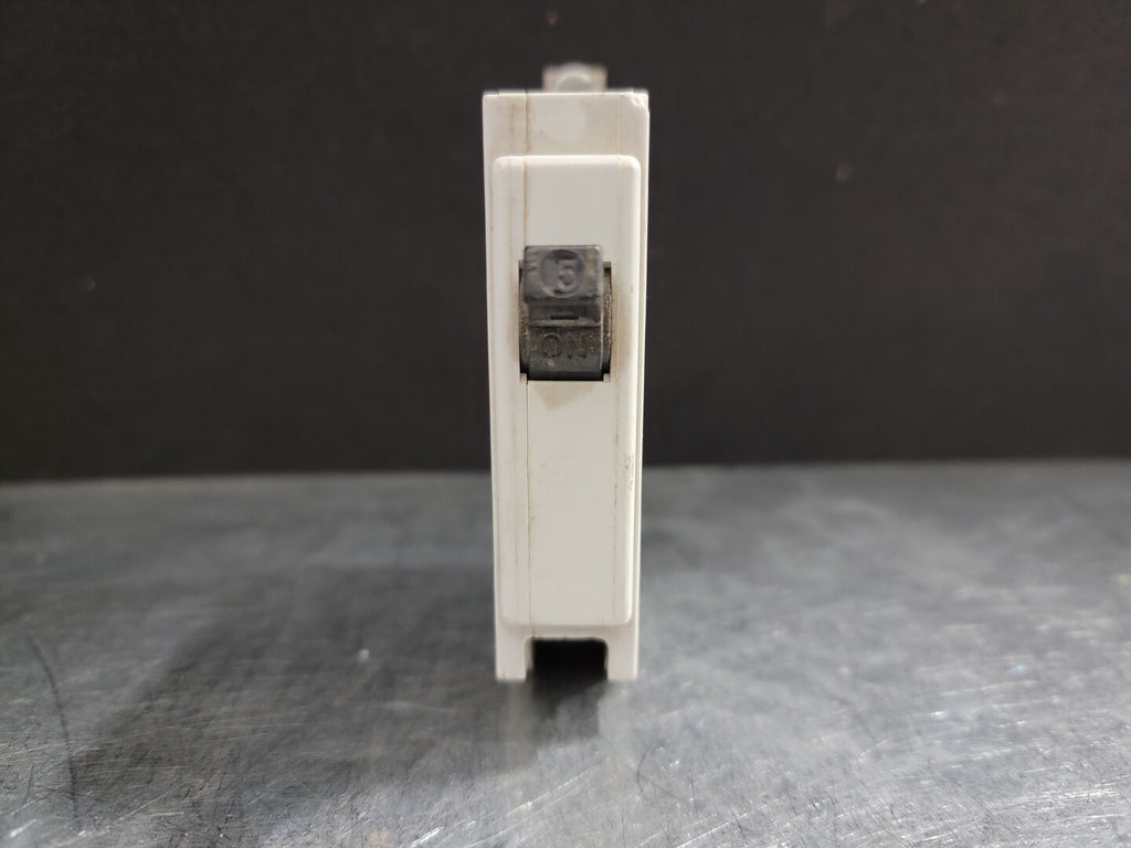 SYLVANIA 15 Amp, 1 Pole, 240 volts Circuit Breaker CB115