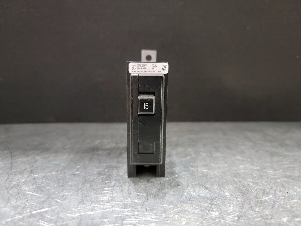 CUTLER-HAMMER 15 Amp, 1 Pole, 120/240 volts Circuit Breaker BA115
