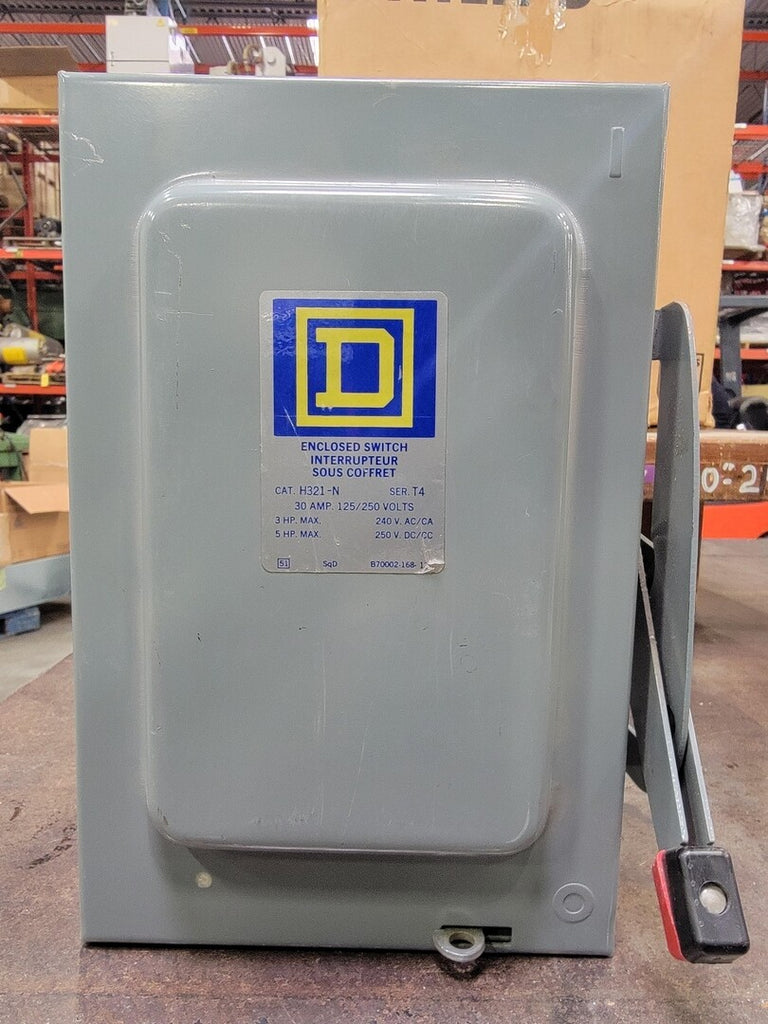 SQUARE D 30 Amp Enclosed Switch No. H321-N