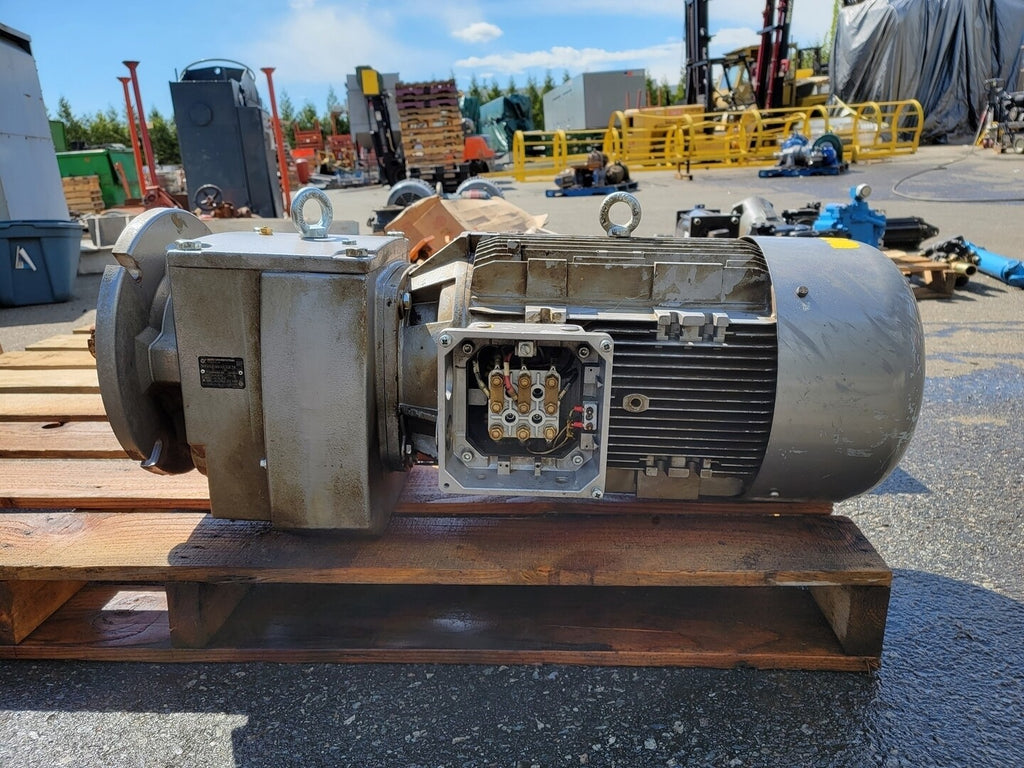 NORD 33.3:1 Ratio, 30 hp Gearmotor SK972.1F 180LH/4