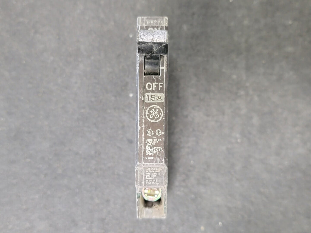 GENERAL ELECTRIC 15 Amp, 1 Pole, 240 volts Circuit Breaker THQP115
