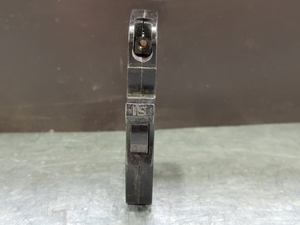 FEDERAL PIONEER 15 Amp, 1 Pole, 120/240 volts Circuit Breaker NC015CP