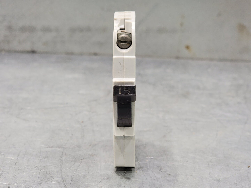 FEDERAL PIONEER 15 Amp, 1 Pole, 240 volts Circuit Breaker NA115