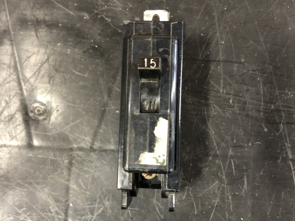 SIEMENS 15 Amp, 1 Pole, 240 volts Circuit Breaker EQ115B 