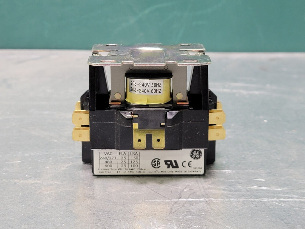 GENERAL ELECTRIC Type CR453C Definite Purpose Contactor CR453CB3BAA