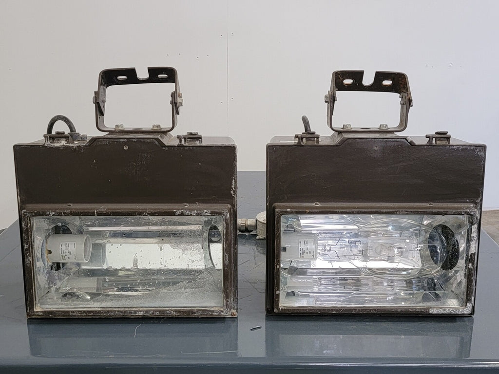 COOPER 400 Amp Work Lights M59 