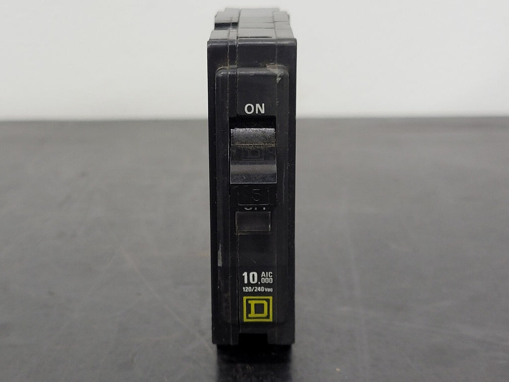 SQUARE D 15 Amp, 1 Pole, 120/240 volts Circuit Breaker QO115 