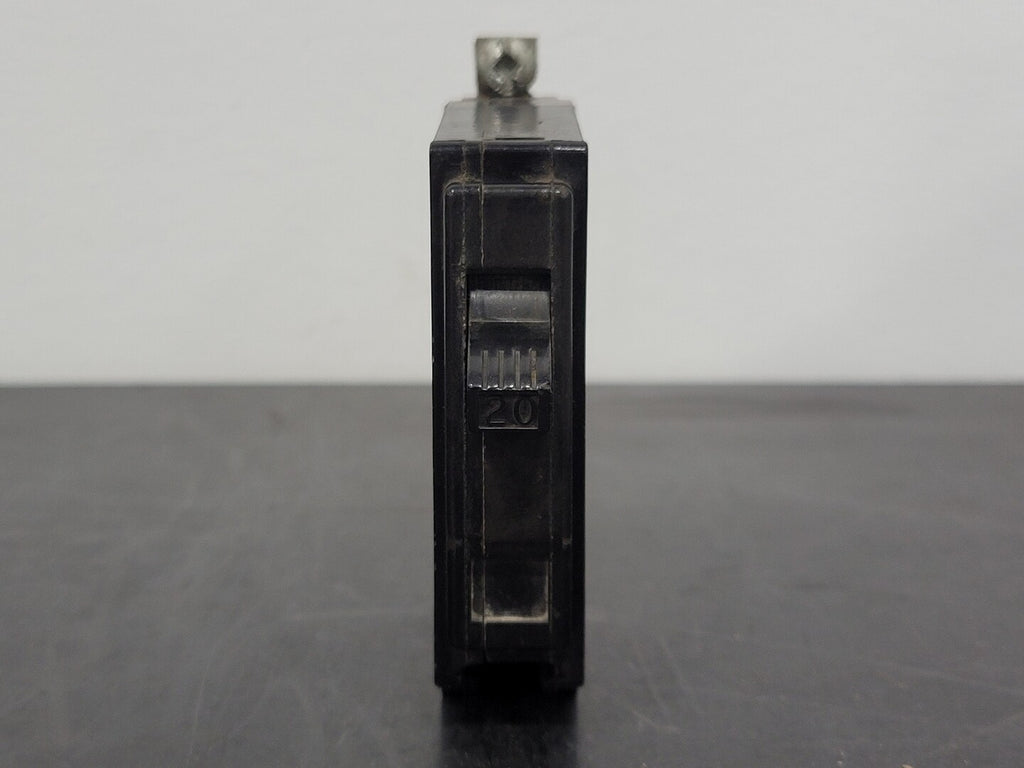 SQUARE D 20 Amp 1 Pole Circuit Breaker QO120 