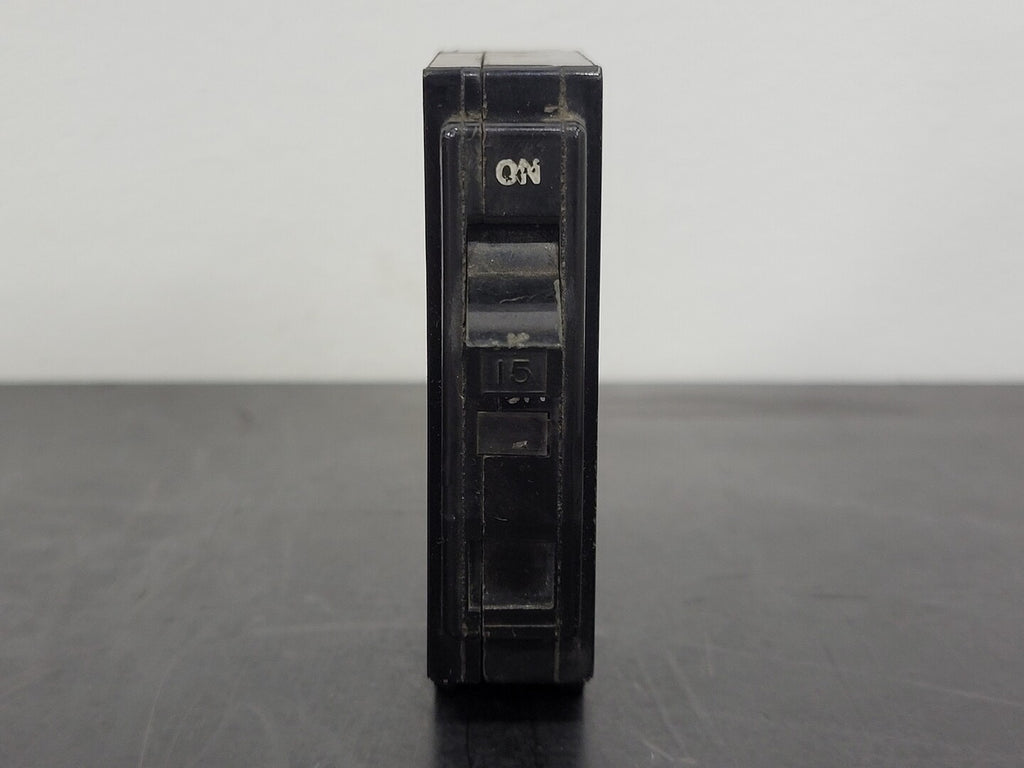 SQUARE D 15 Amp 1 Pole Circuit Breaker QO115 