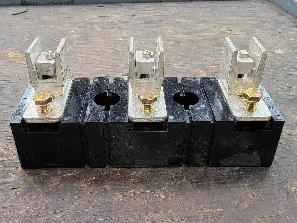 ALLEN-BRADLEY 200 amp Fuse Block 1491-N433