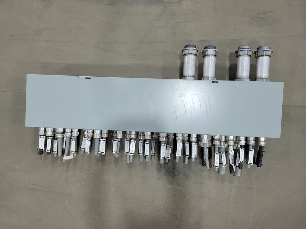 HOFFMAN Splitter Trough AST4404R Type 1, 4-wire, 400 Amps