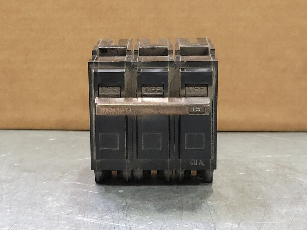 GENERAL ELECTRIC 15 Amp, 3 Pole, 120/240 volts Circuit Breaker THQL315