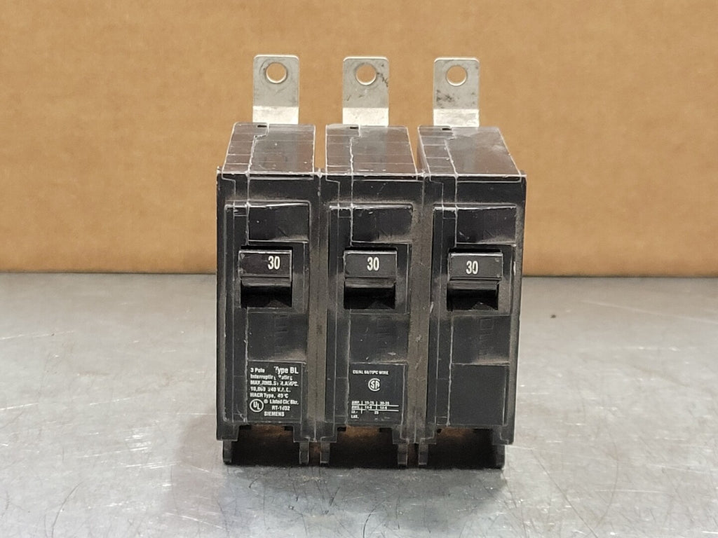 SIEMENS 30 Amp, 3 Pole, 240 Volts Circuit Breaker B330