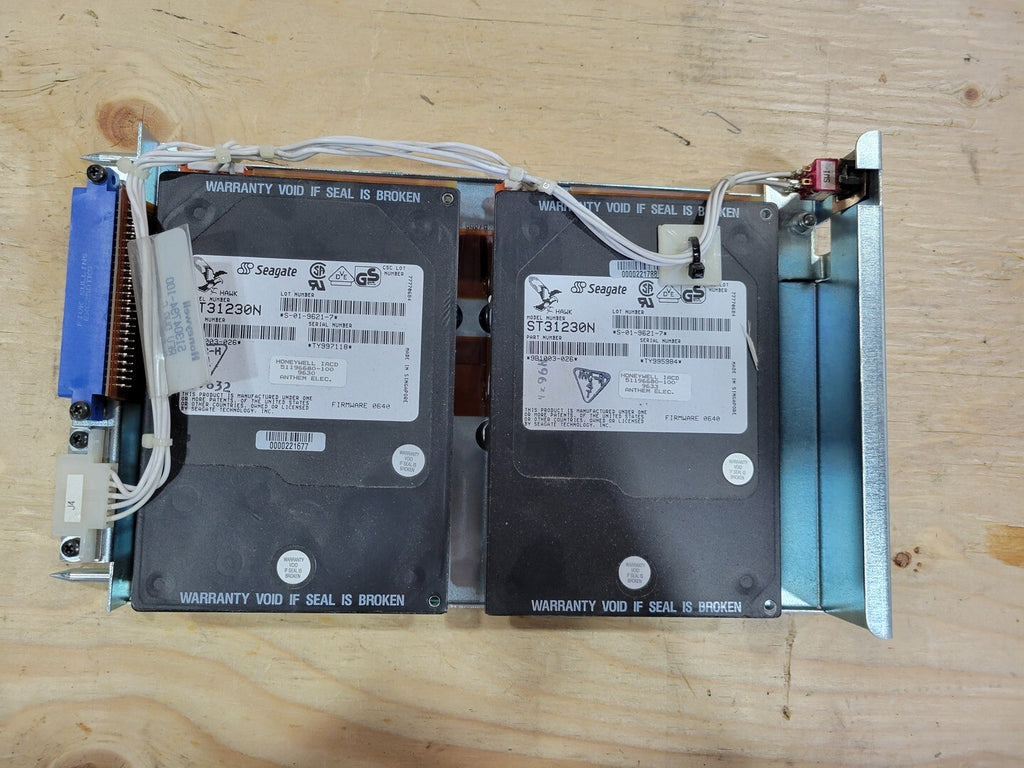 SEAGATE Dual2LP 1.06GB 5400RPM Fast SCSI 50-Pin 512KB Cache 3.5-inch Internal Hard Drive