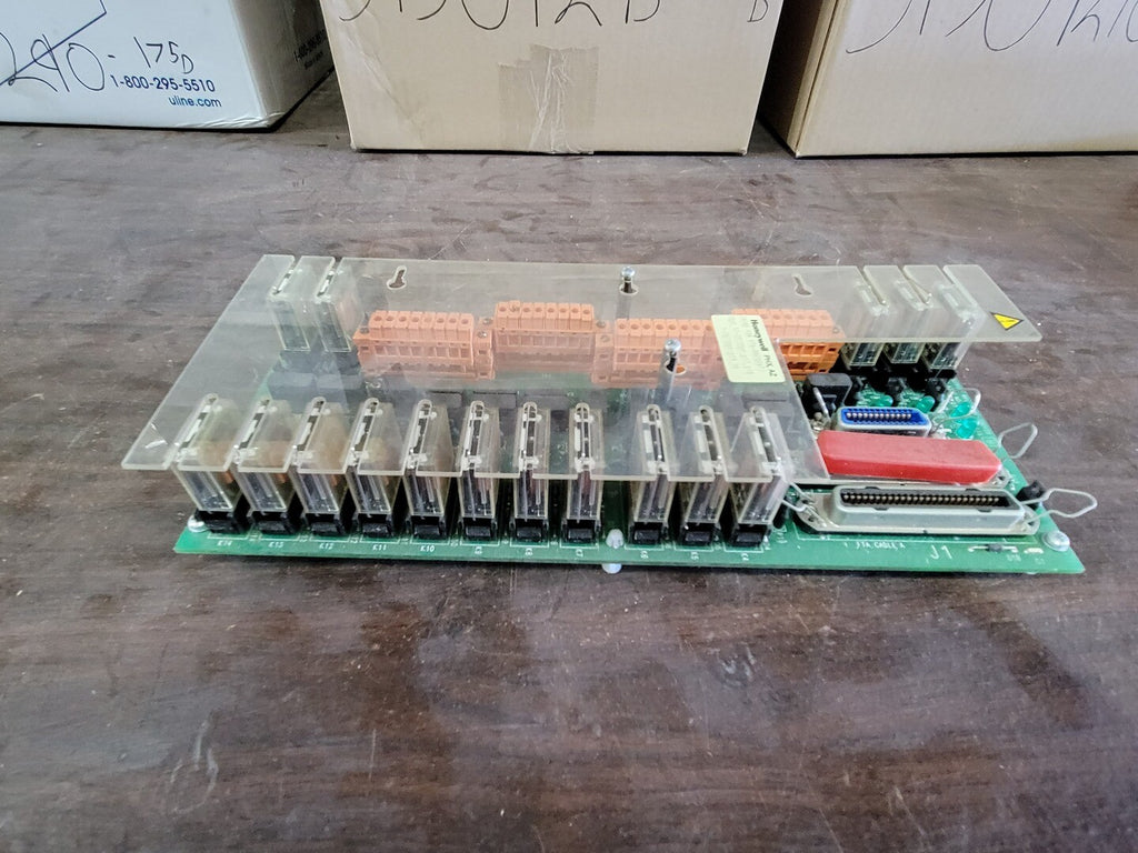 HONEYWELL Digital Output Relay Circuit Board 51204166-175