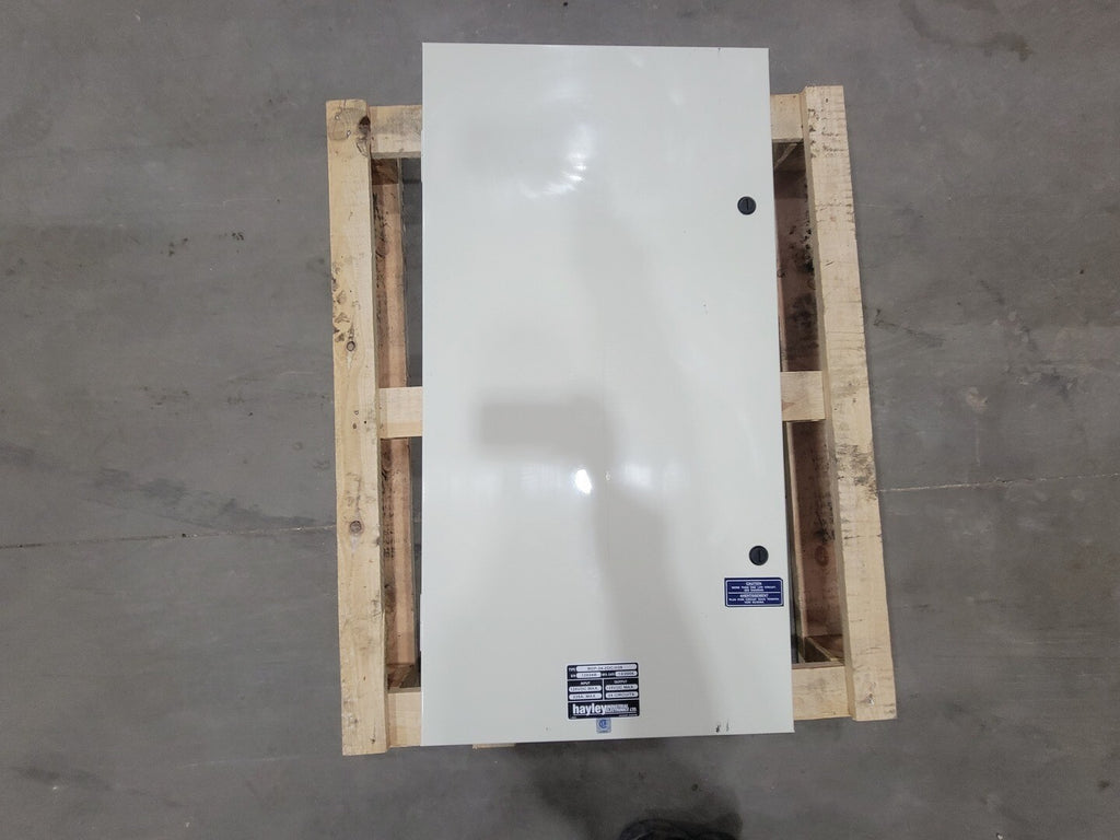 HAYLEY BDP-24-2DC-H39 Panelboard 225A, 125VDC, 24-Circuit Power Distribution