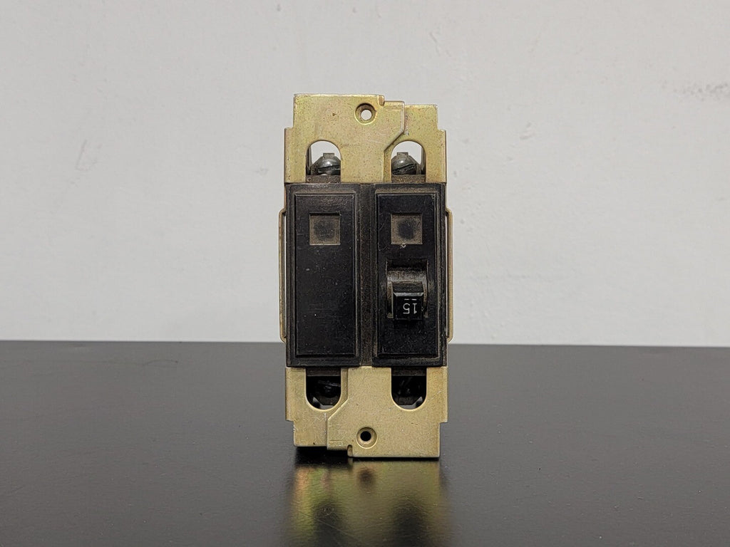 WESTINGHOUSE 15 Amp, 2 Pole, 120/240 volts Circuit Breaker QCL2015