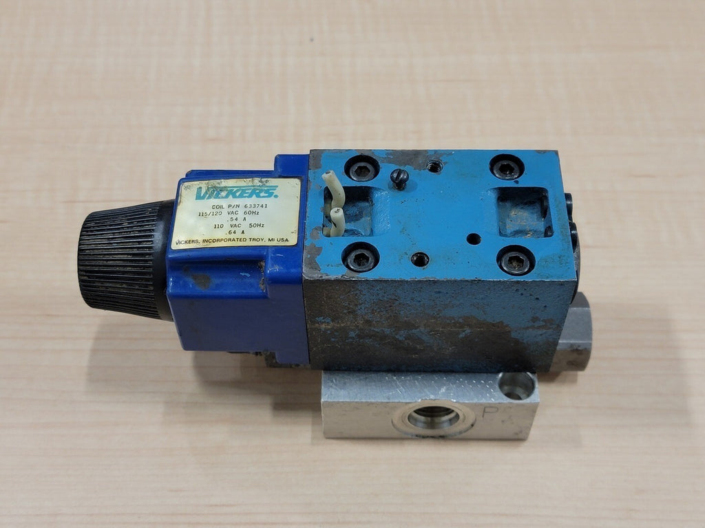 VICKERS Solenoid Coil 115/120 VAC w/ AD01S Manifold