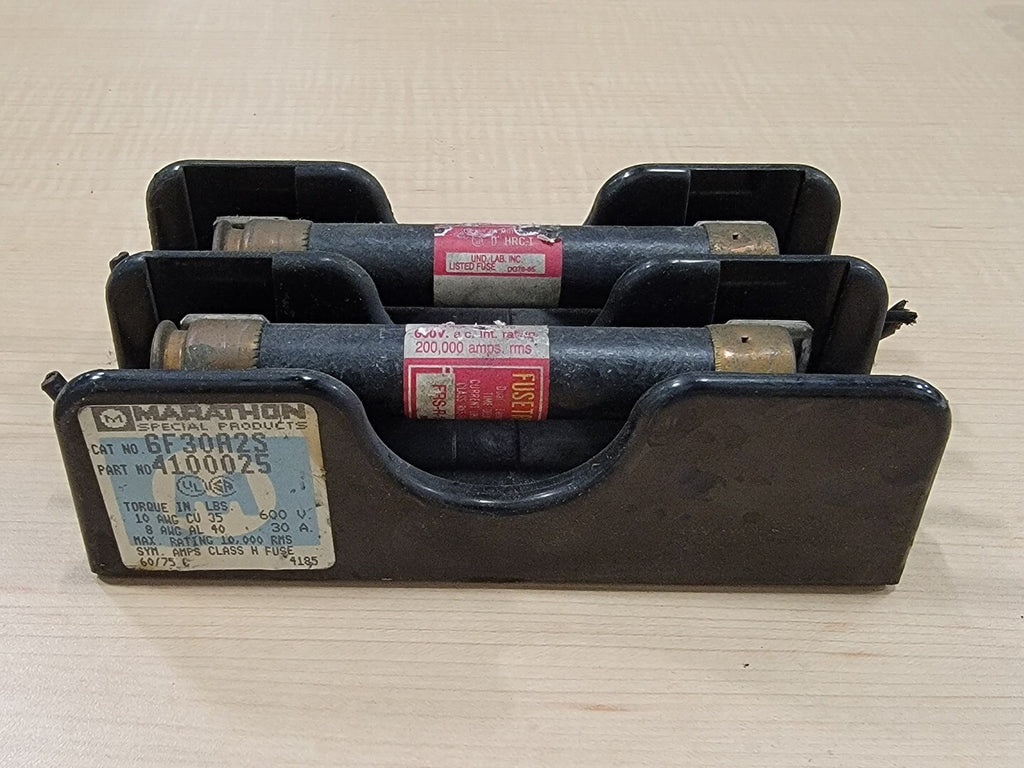 MARATHON ELECTRIC 30 Amp Fuse Holder Block 6F30A2S w/ 15 amp Fuse