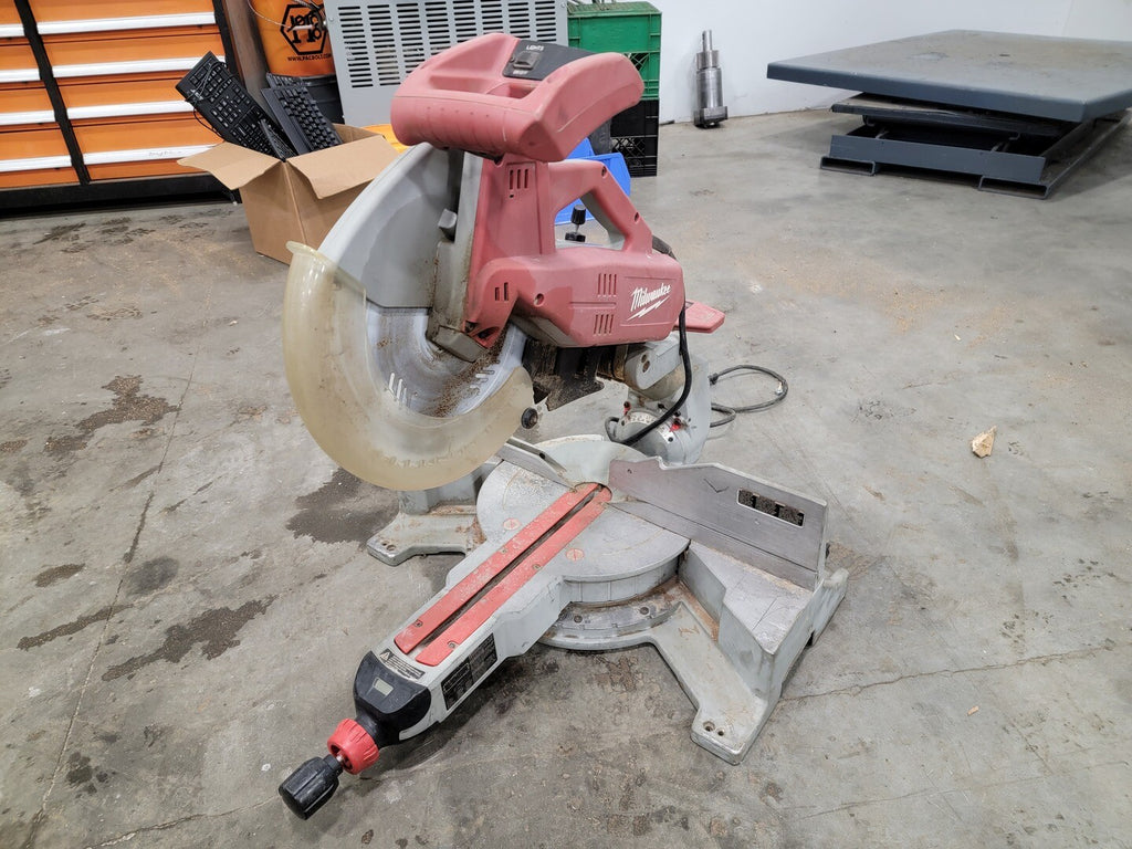 MILWAUKEE 12" Dual-Bevel Sliding Compund Miter Saw 6955-20