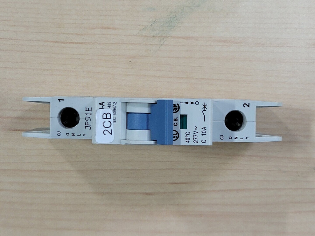 ALLEN-BRADLEY 10 Amp, 1 Pole, 240 volts Circuit Breaker 1489-A1C100