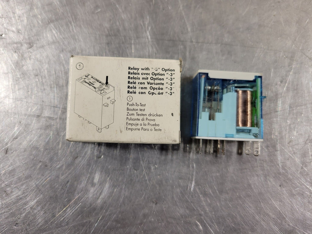 ALLEN-BRADLEY 8 Amp Slim Line Relay 700-HK32Z24-4