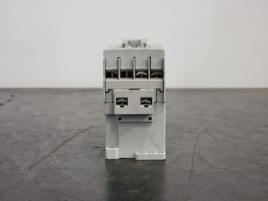 ALLEN-BRADLEY 10 Amp Industrial Control Relay 700-CF400