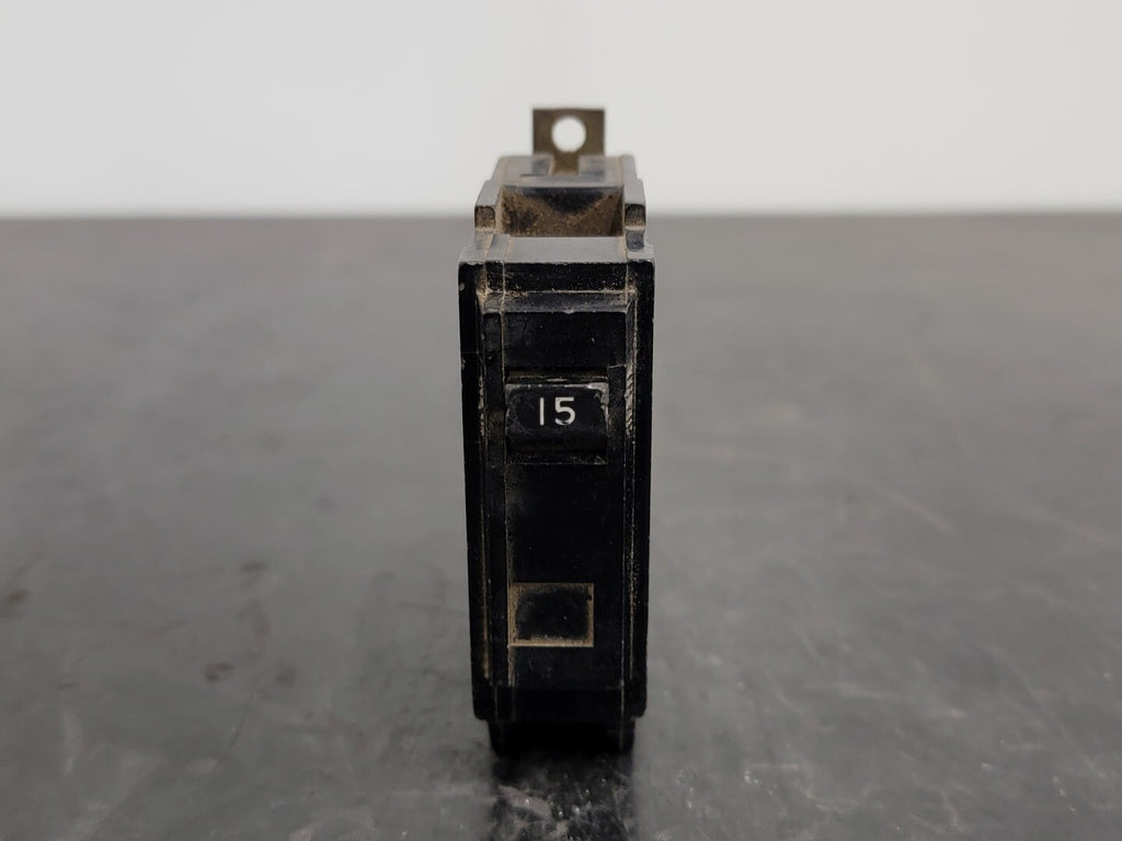 GENERAL ELECTRIC 15 Amp, 1 Pole, 120/240 volts Circuit Breaker TQB1115