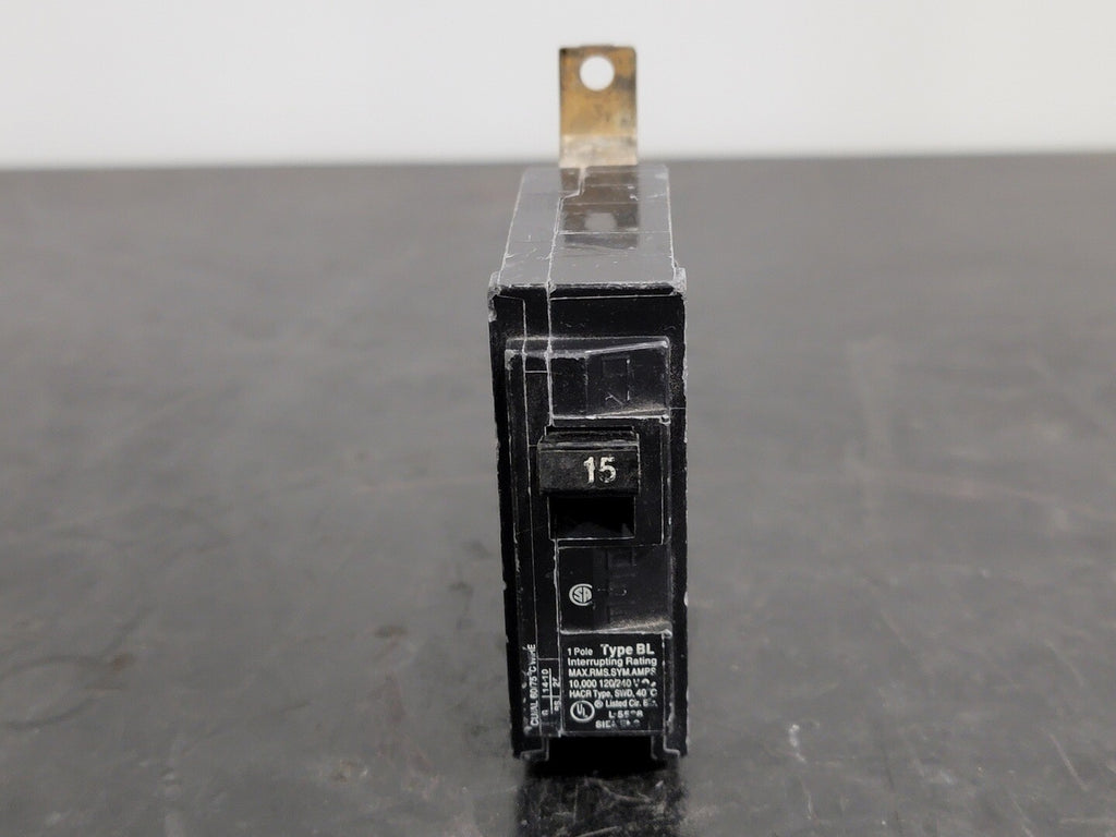 SIEMENS 15 Amp, 1 Pole, 120/240 volts Circuit Breaker B115