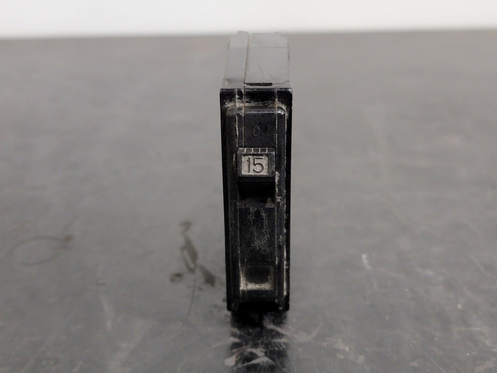 SQUARE D 15 Amp, 1 Pole, 120/240 volts Circuit Breaker QO115