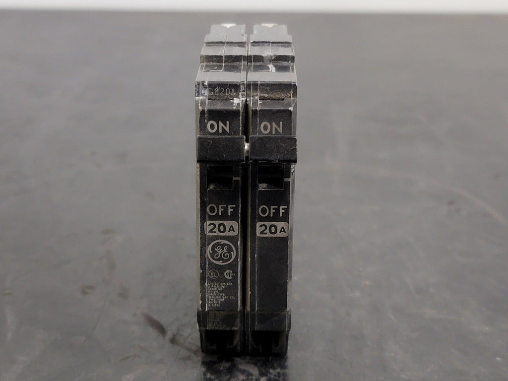 GENERAL ELECTRIC 20 Amp, 2 Pole, 120/240 volts Circuit Breaker THQP220