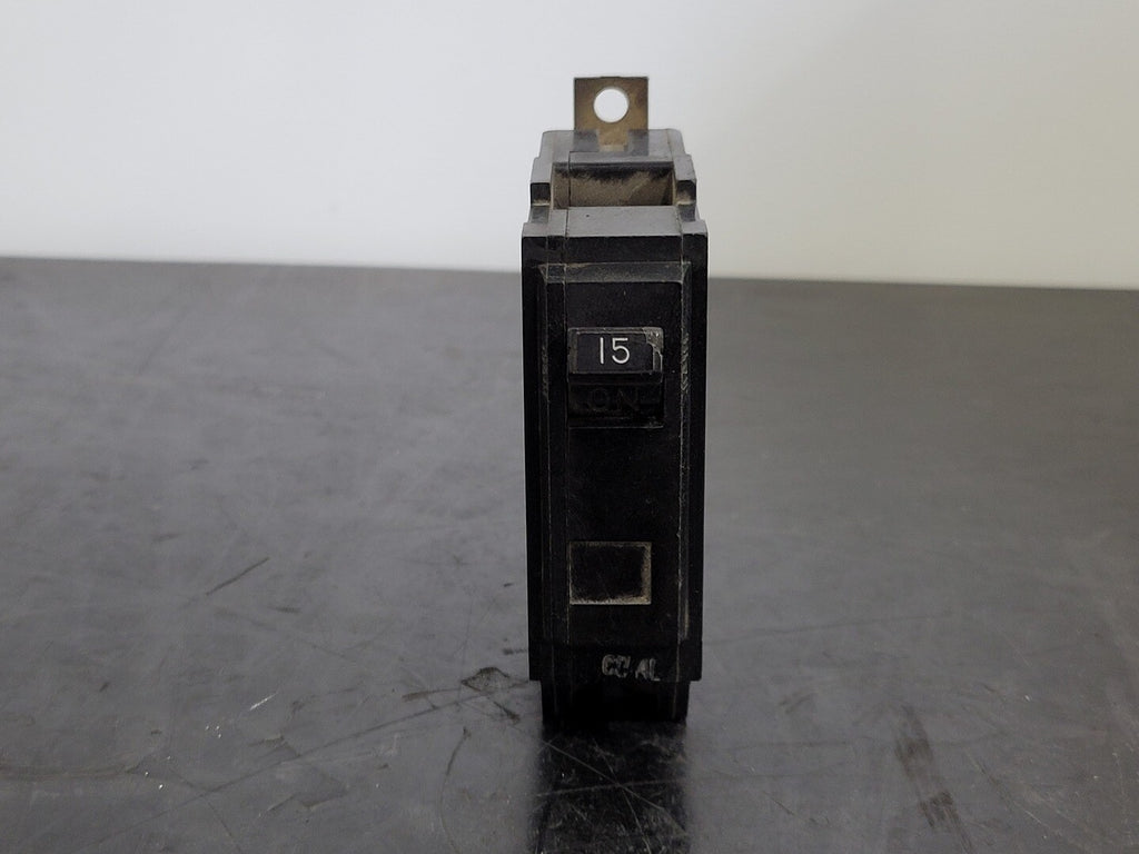 GENERAL ELECTRIC 15 Amp, 1 Pole, 120/240 volts Circuit Breaker TQB1115