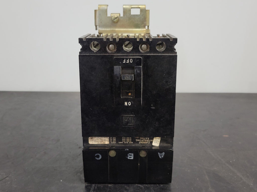 SQUARE D 20 Amp, 3 Pole, 600 volts Circuit Breaker FA36020