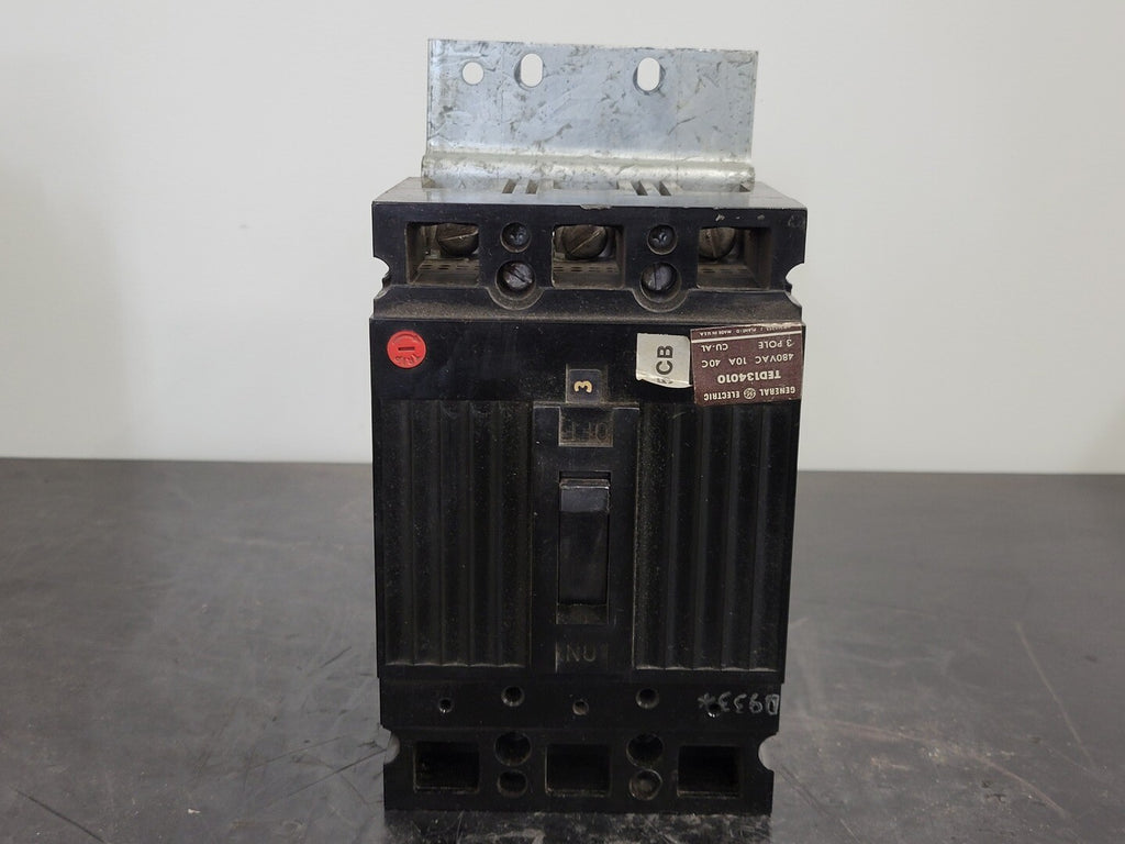 GENERAL ELECTRIC 10 Amp, 3 Pole, 480 volts Circuit Breaker TED134010