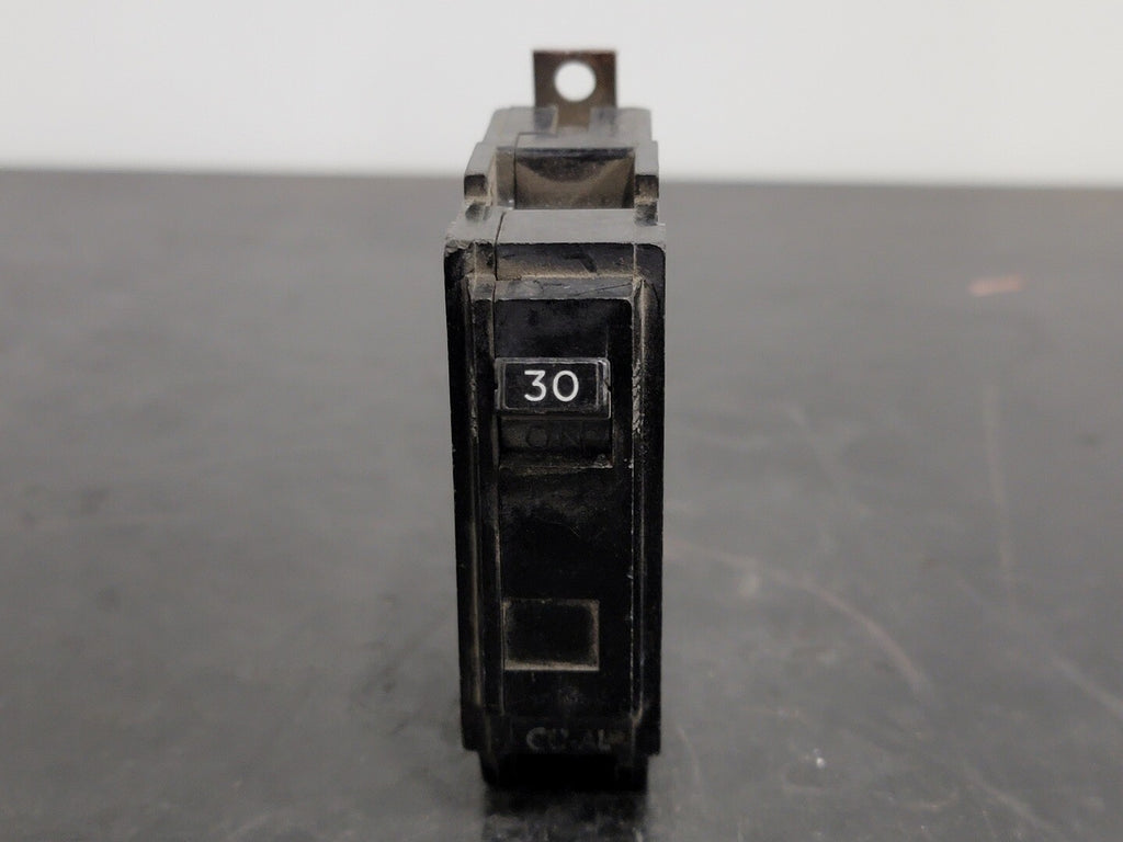 GENERAL ELECTRIC 30 Amp 1 Pole Circuit Breaker THQB1130 